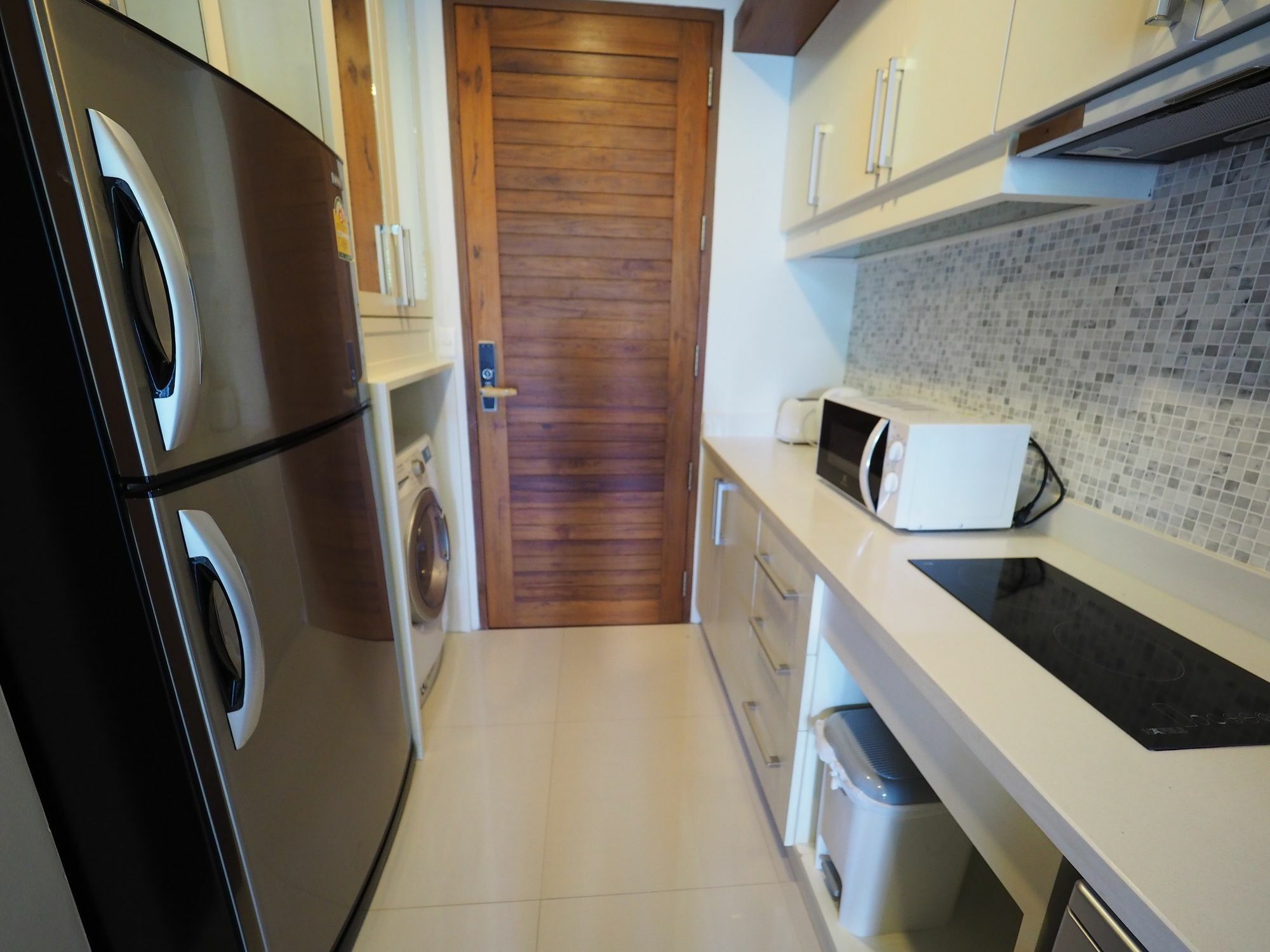 Q Conzept Condominium Karon Exterior foto